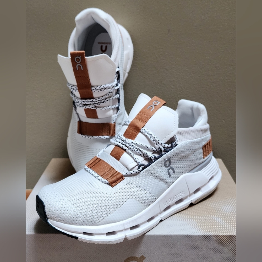 On Cloudnova, women's 7.5 NEW